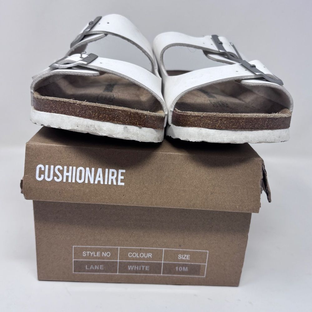 Cushionaire Lane White Leather Sandals - Size 10M - Gently Used, with Box - Picture 2 of 9